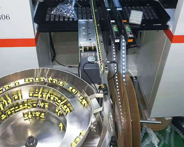 Smt貼片機(jī)上料流程及注意事項(xiàng)